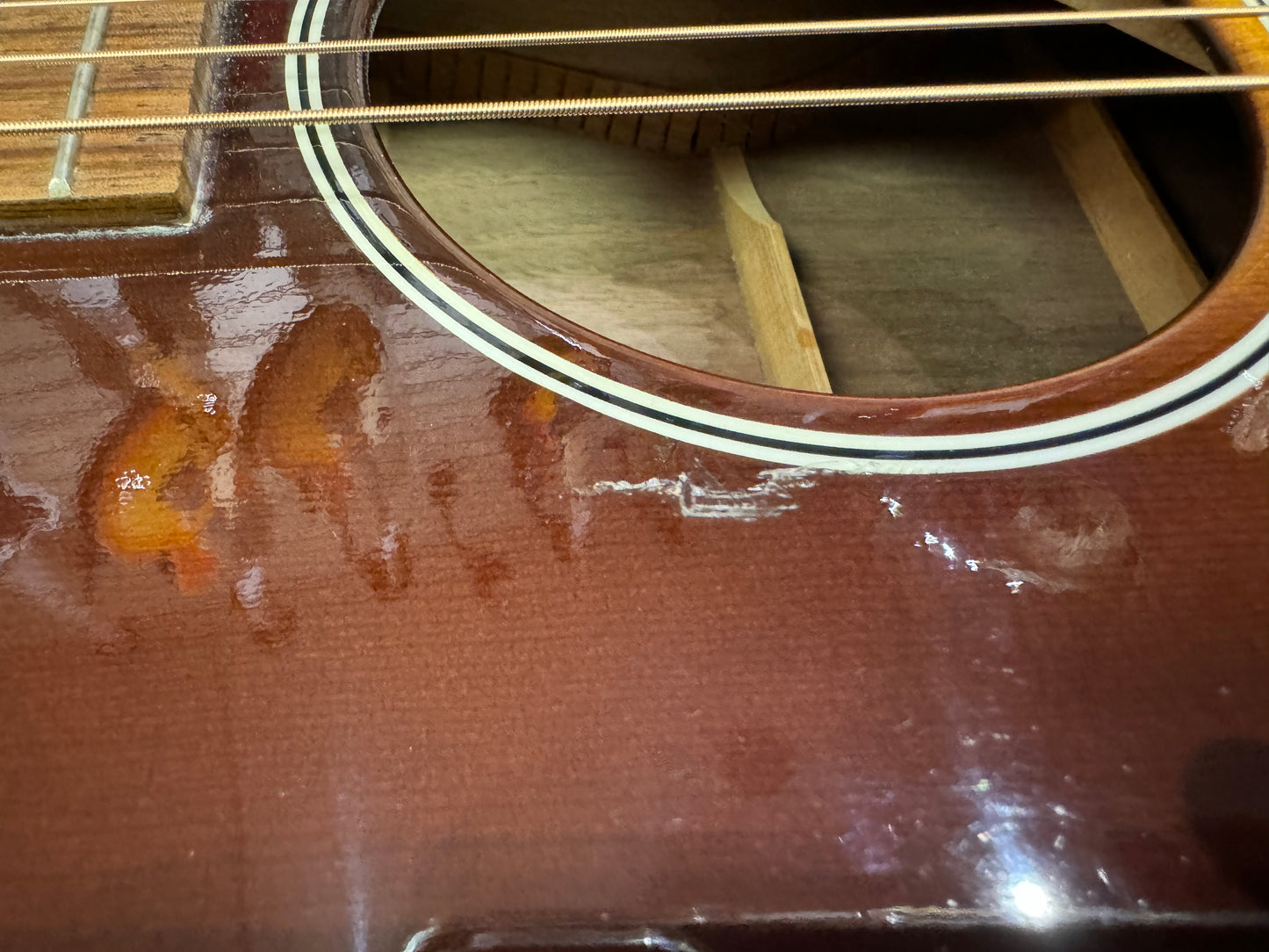 Gibson L00 Studio Acoustic with LR Baggs "slight damage"