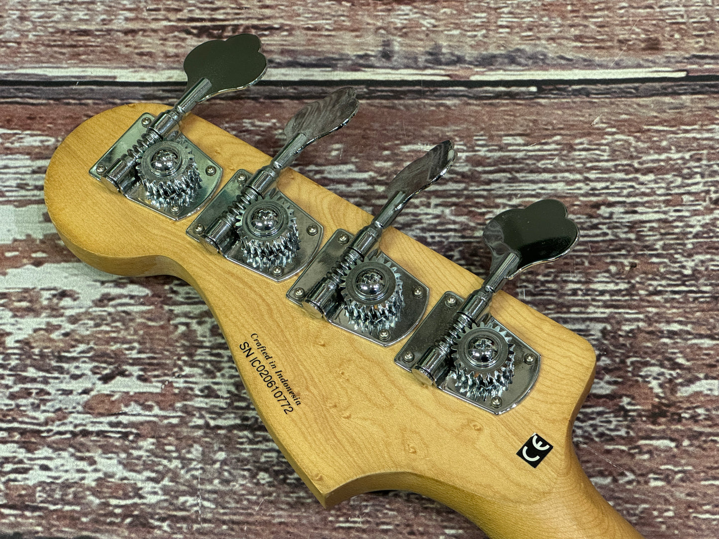 Squier Standard Series P/J Bass