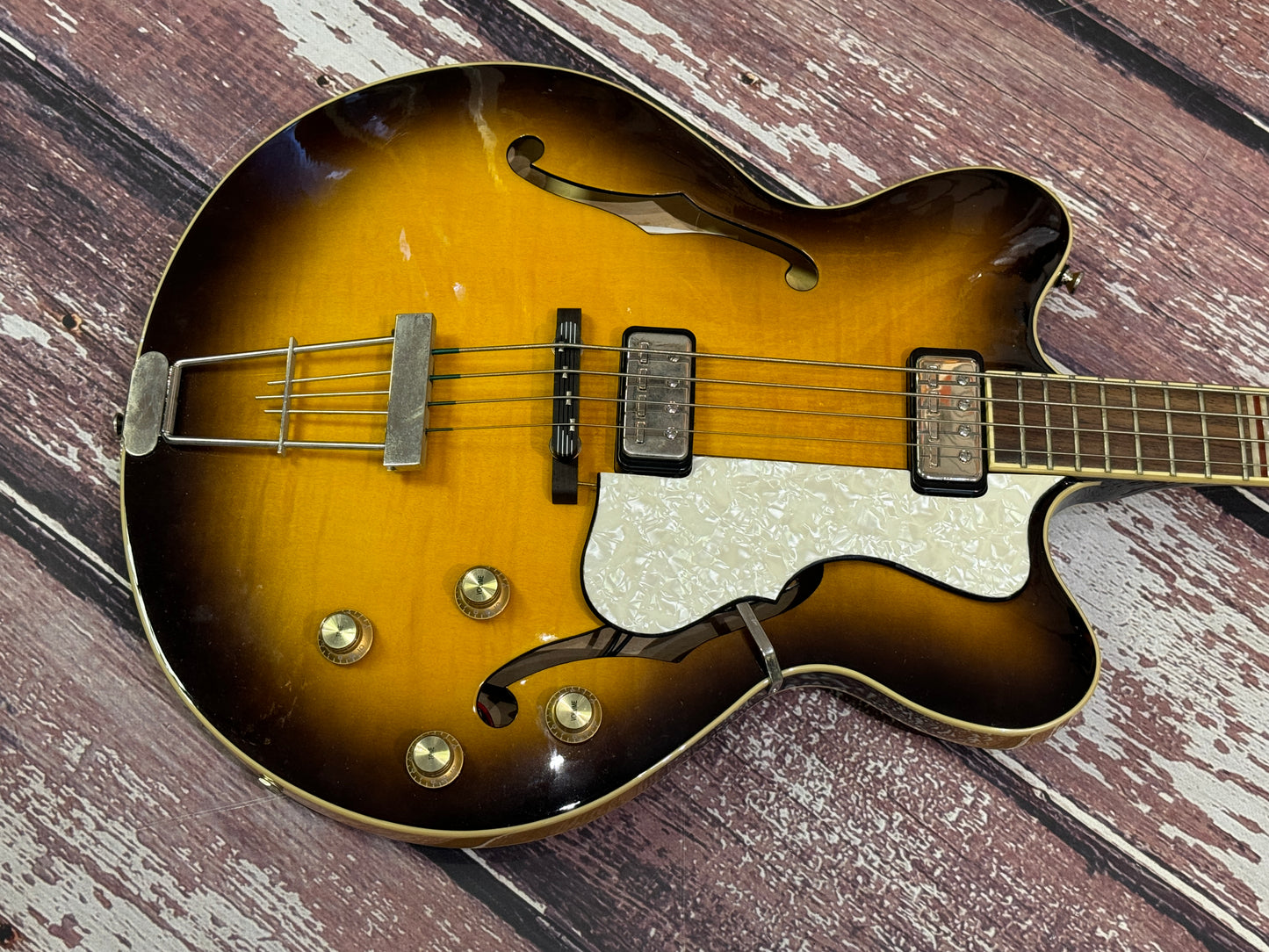Hofner Verythin Bass HTC500/7 plus hard case