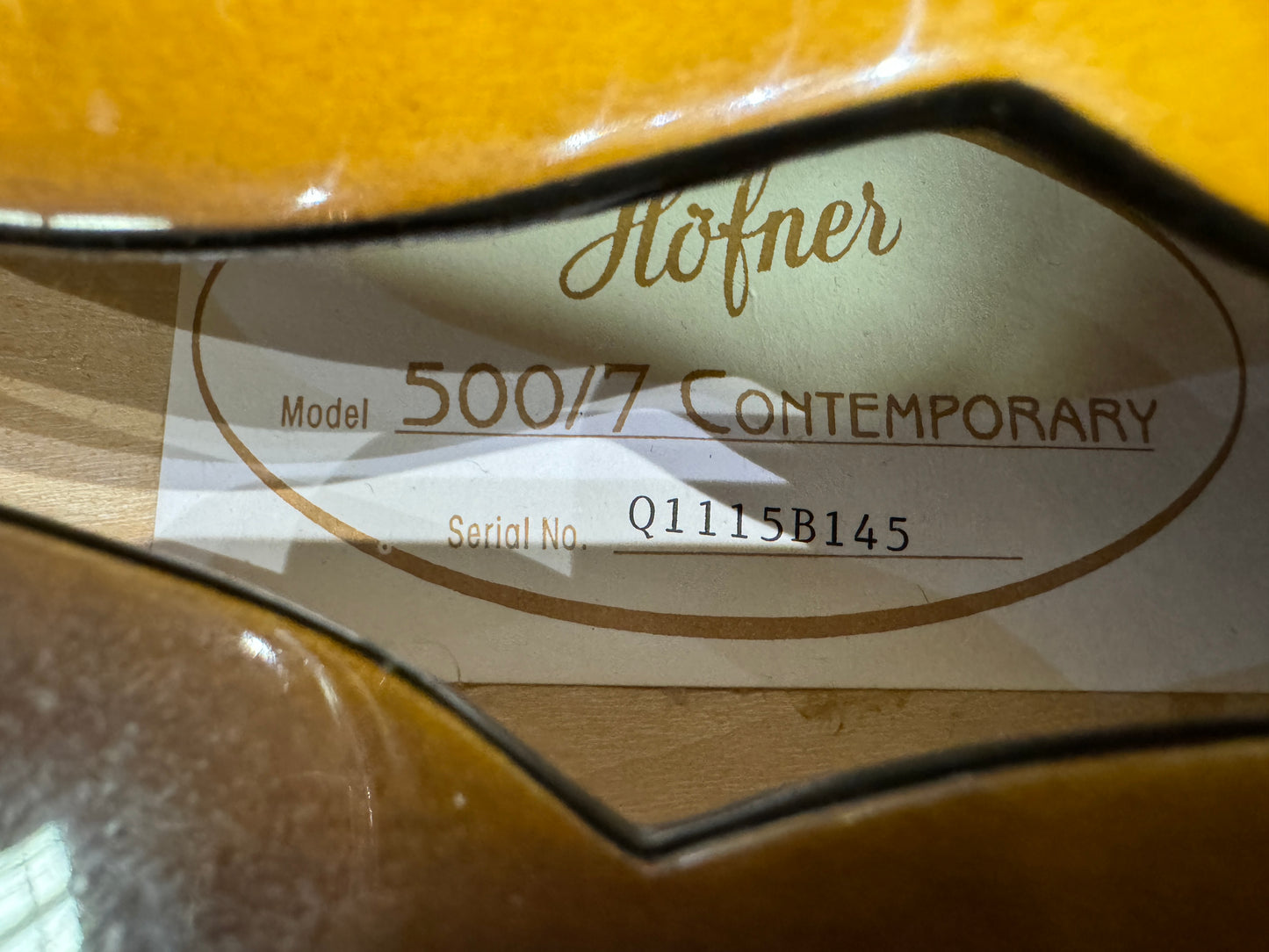 Hofner Verythin Bass HTC500/7 plus hard case