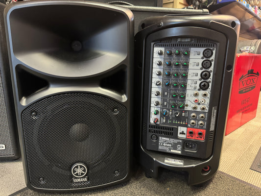 Yamaha Stagepas 400i PA system with covers and stands