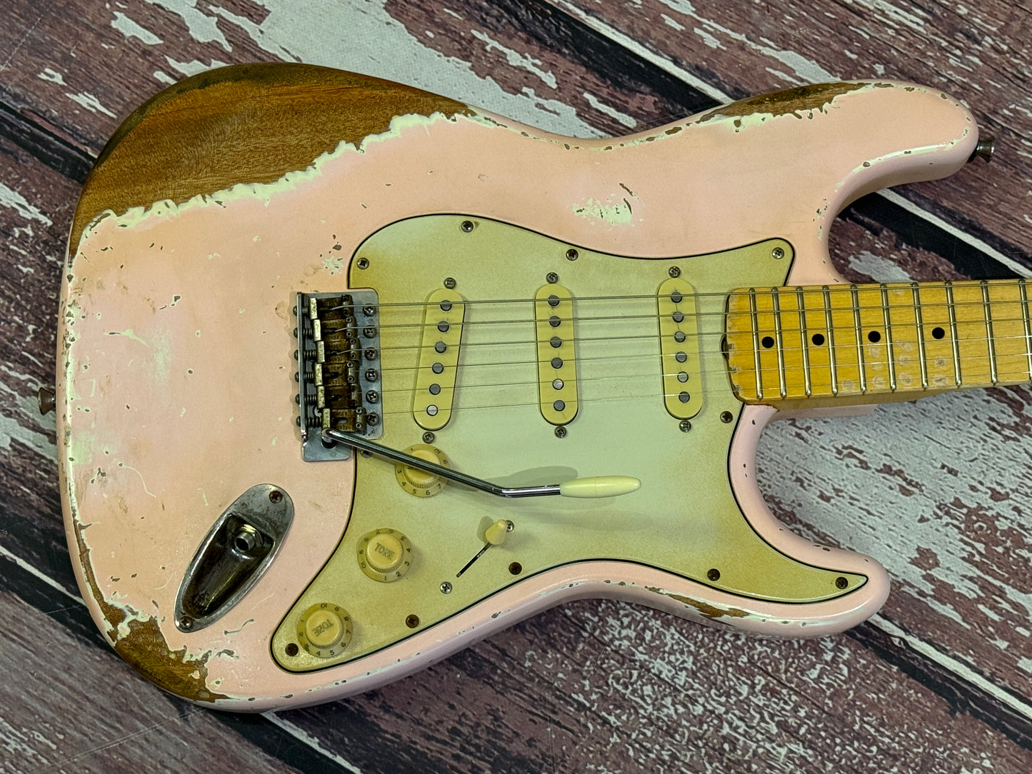 Fern Evergreen Strat relic - shell pink