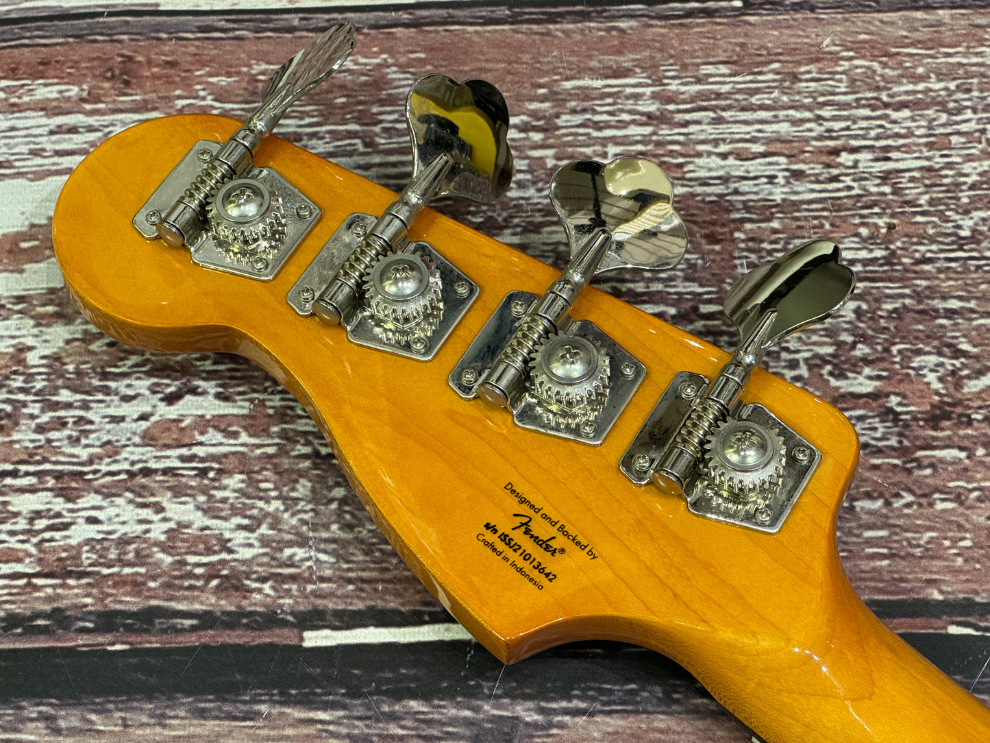 Squier Classic Vibe 70's P-Bass Walnut