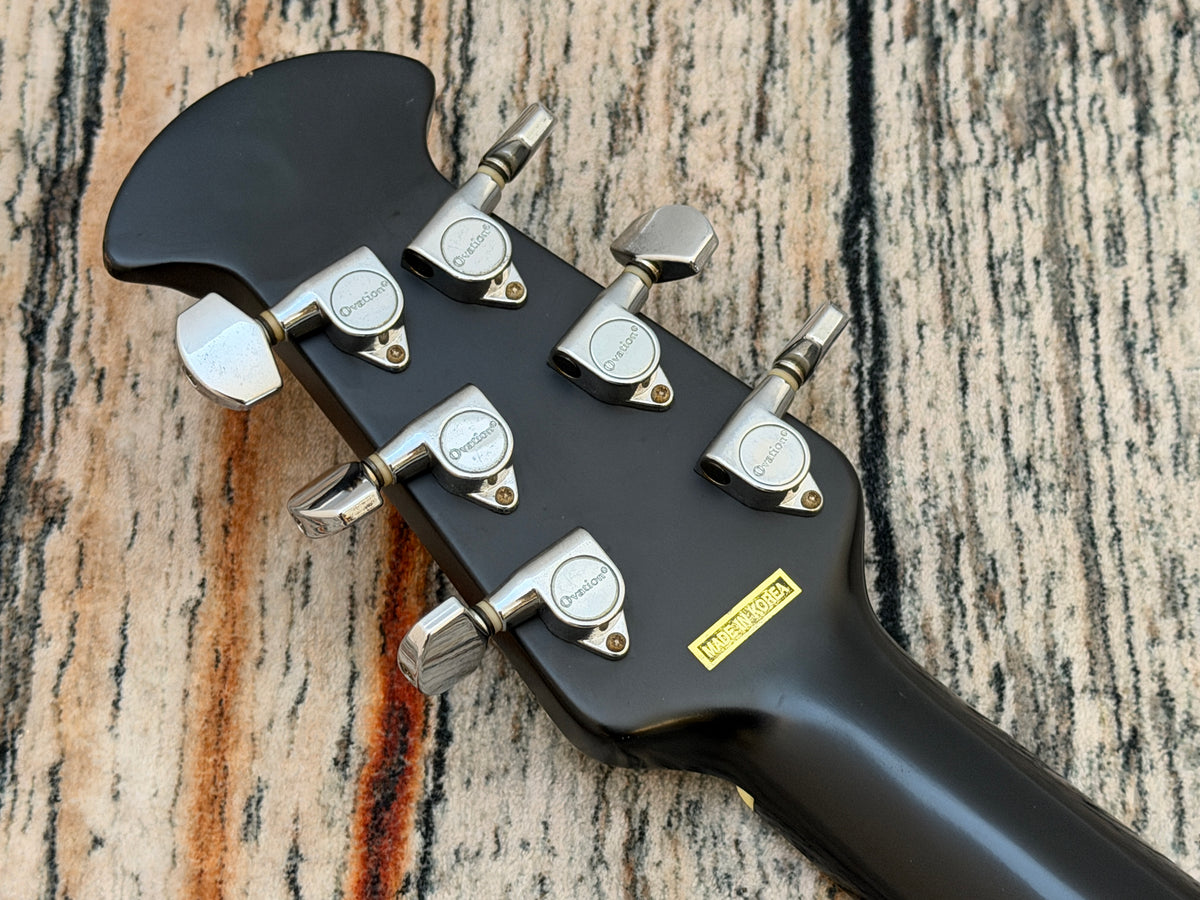 Ovation Celebrity CC-028 Shallow bowl electro acoustic