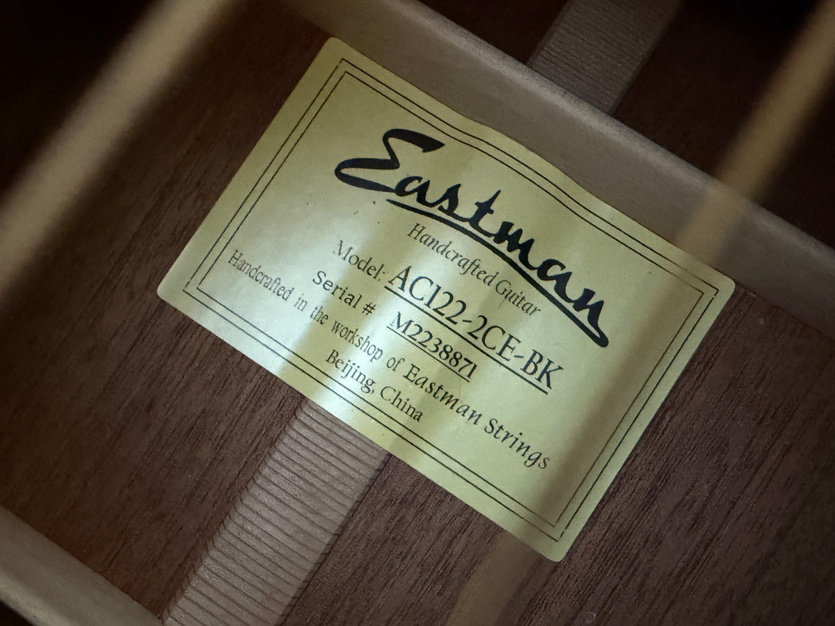 Eastman AC112-2CE All solid elctro acoustic