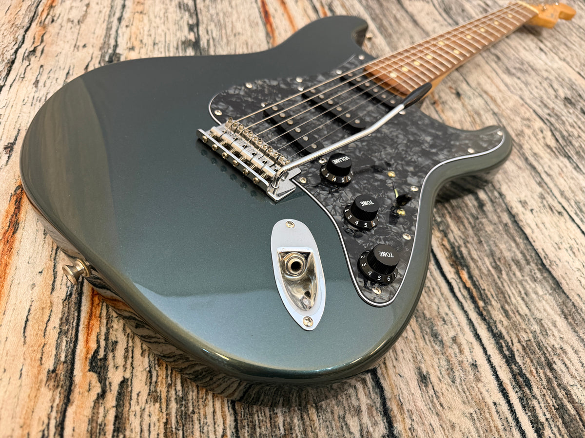 Fender Standard Stratocaster 2002 MIM Upgraded