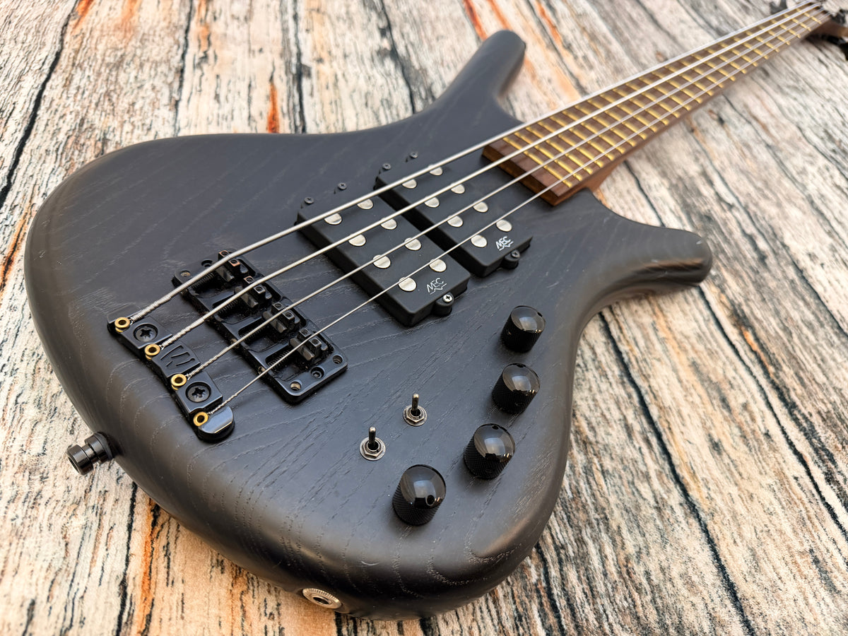 Warwick Corvette double buck $$ - German made
