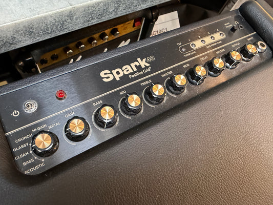 Positive Grid Spark 40 - Modelling guitar combo