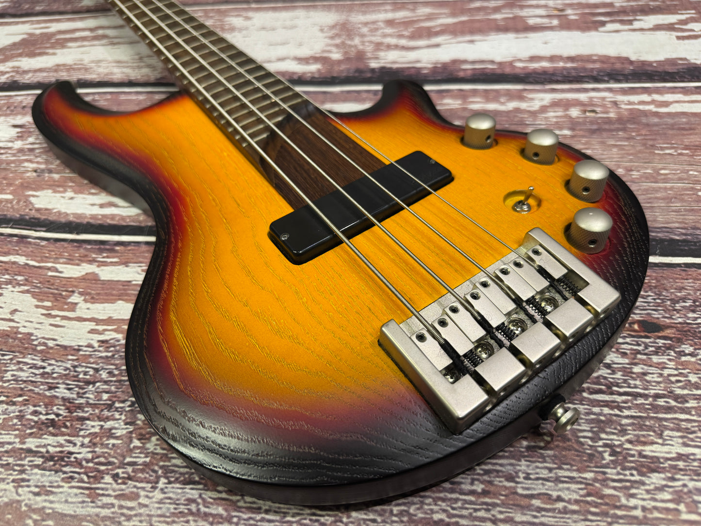 Cort Curbow Active 4 string