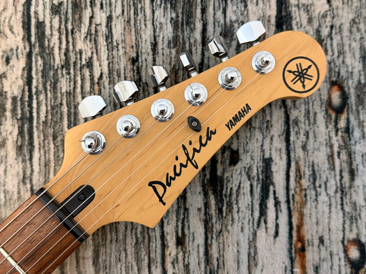 Yamaha Pacifica 311s