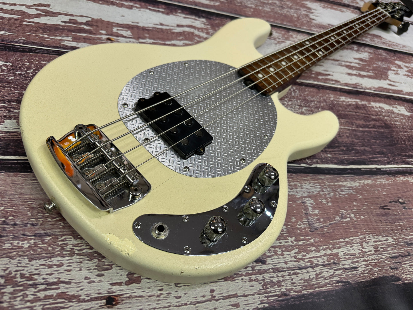 MusicMan USA "SUB" active bass
