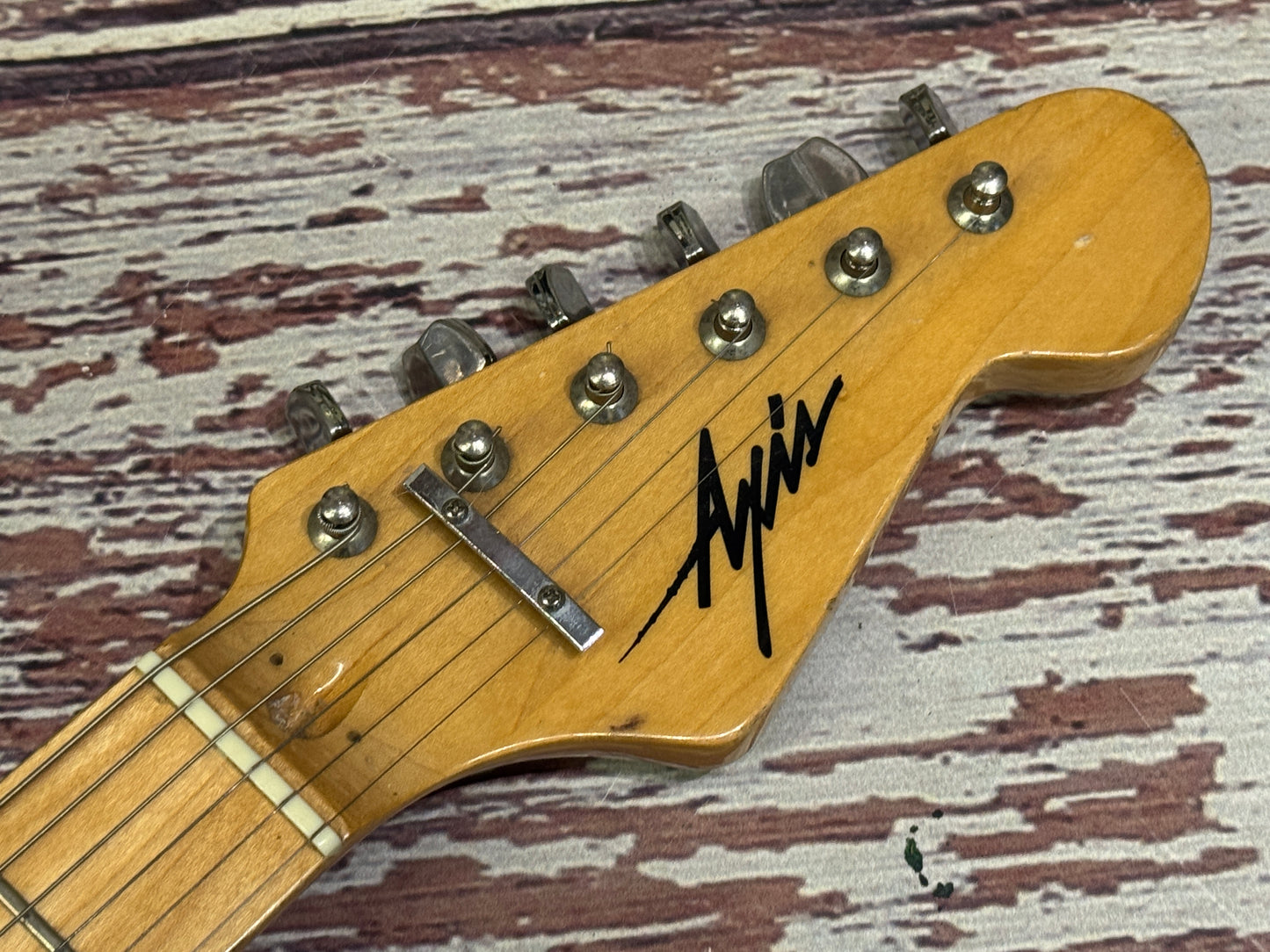 Axis Strat style with tremolo