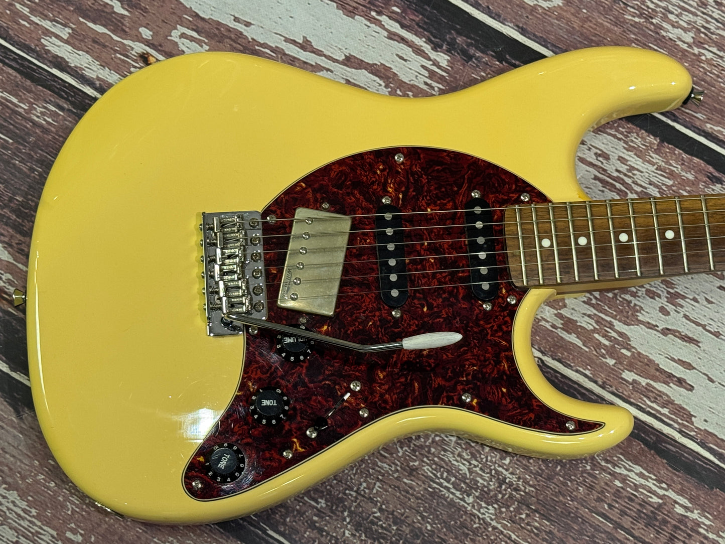 Vintage Geoff Whitehorn Signature