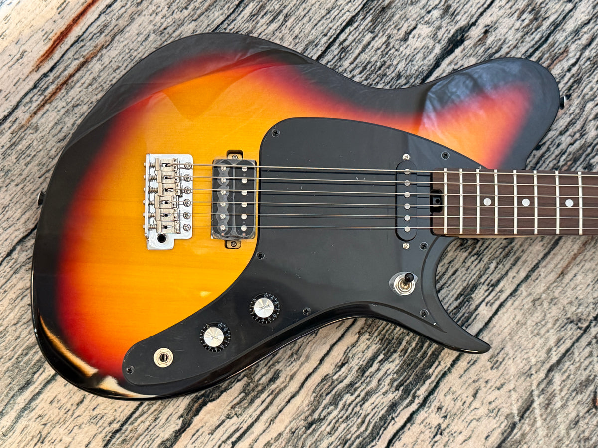 Aria J-B'tone Baritone Sunburst - * B-STOCK *
