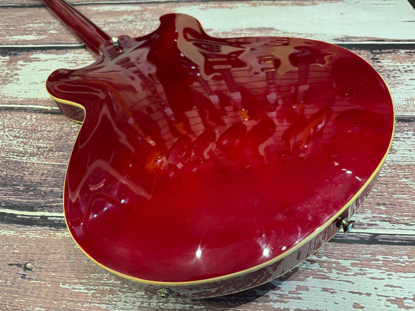 Harley Benton Cherry Semi "335"