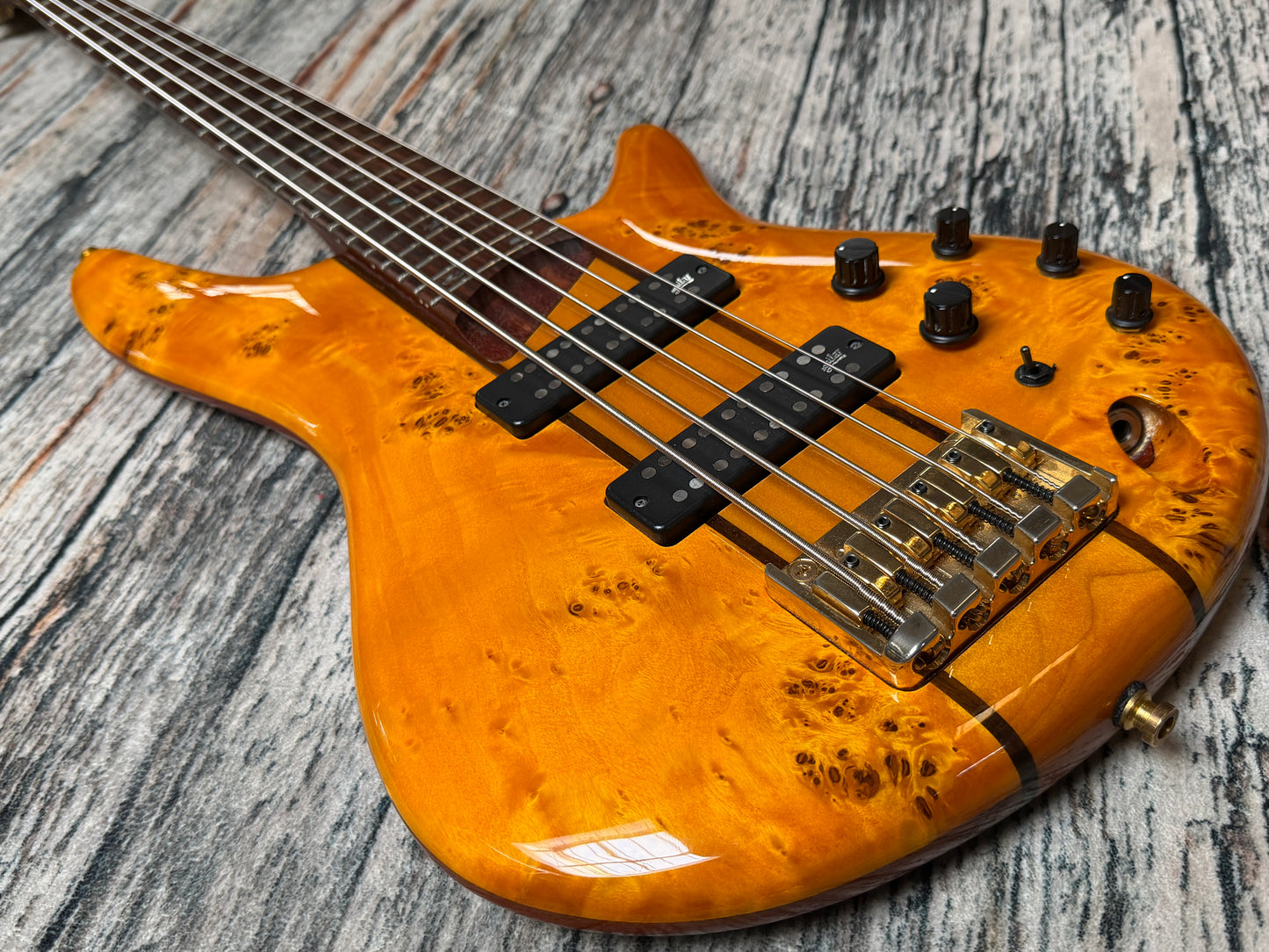 Ibanez SR805 Amber burl - upgraded Aguilar SD5