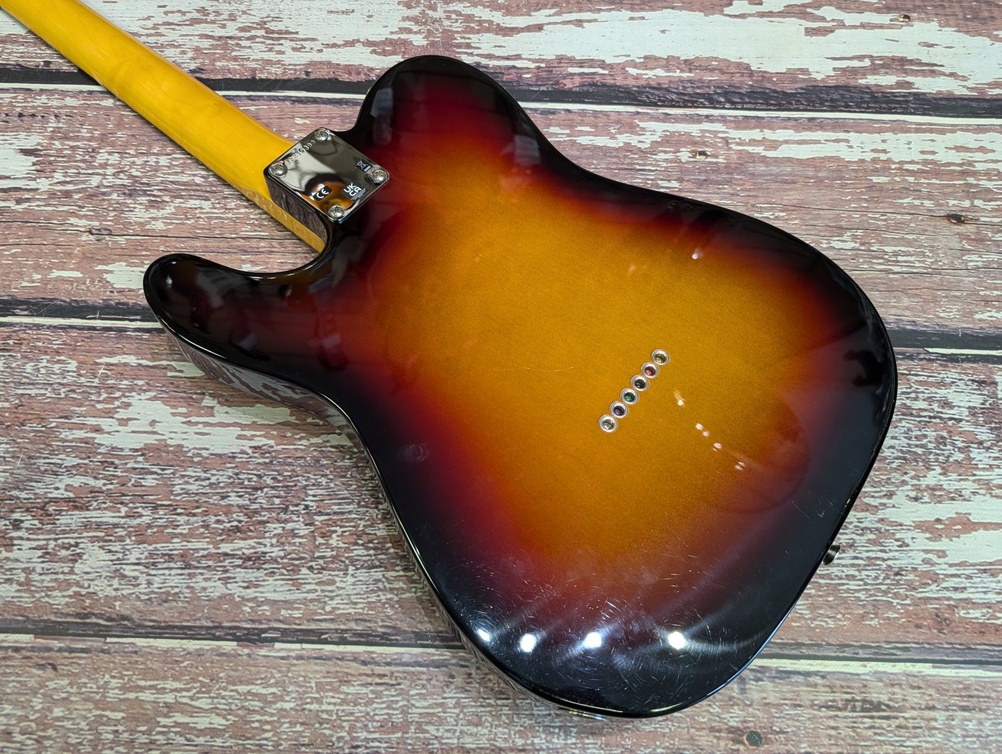 Fender USA American Vintage II '61 Telecaster + case and candy