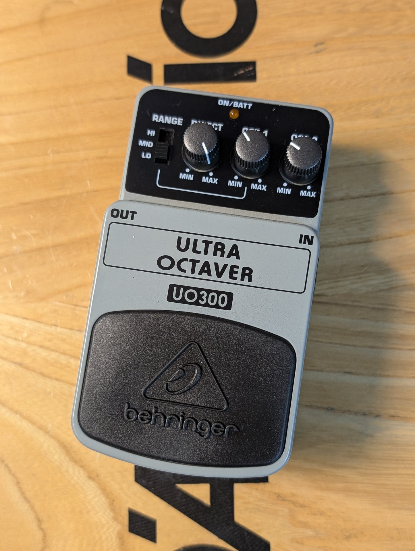 USED Behringer Ultra Octaver OU300