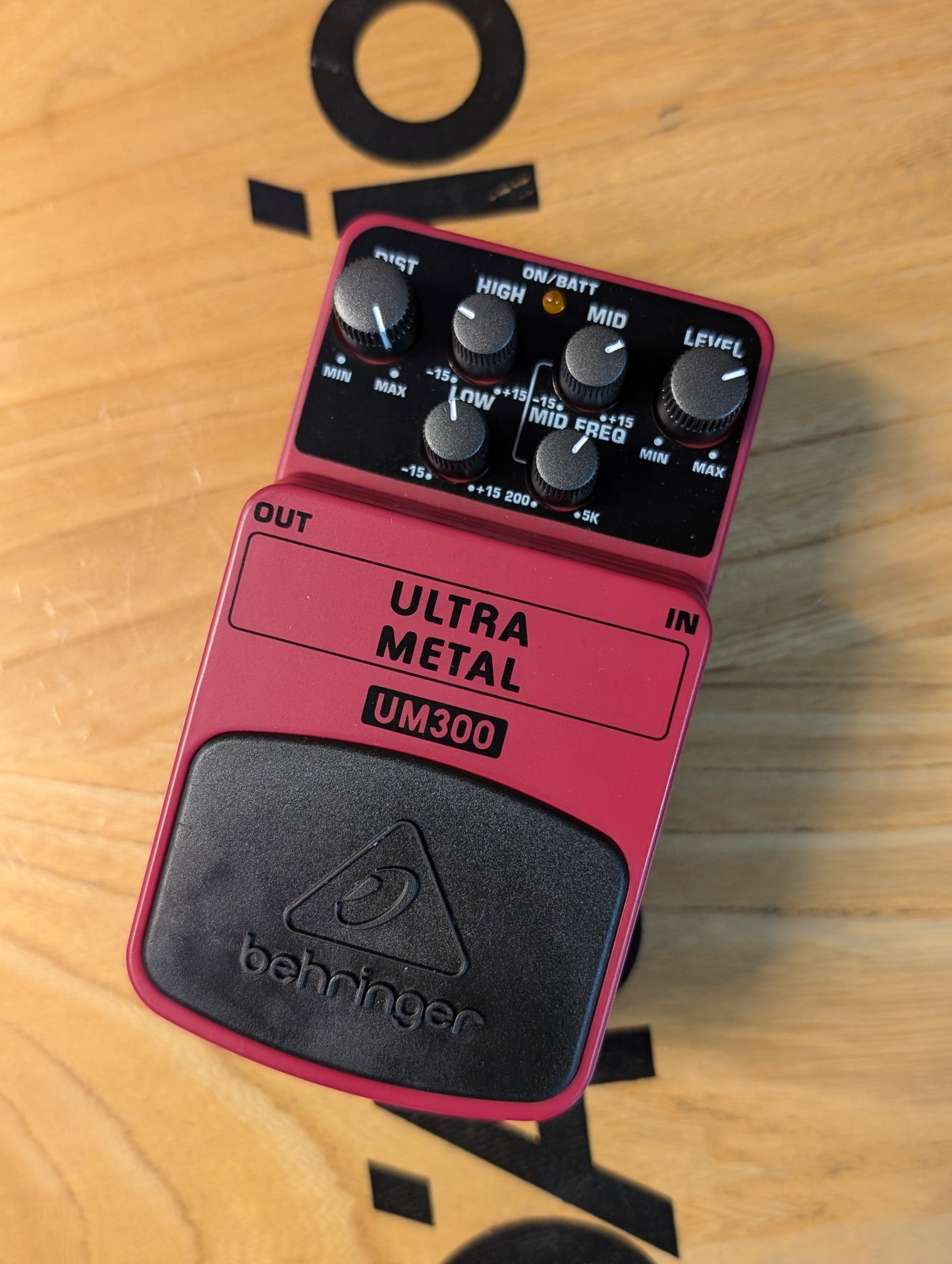 USED Behringer Ultra Metal UM300