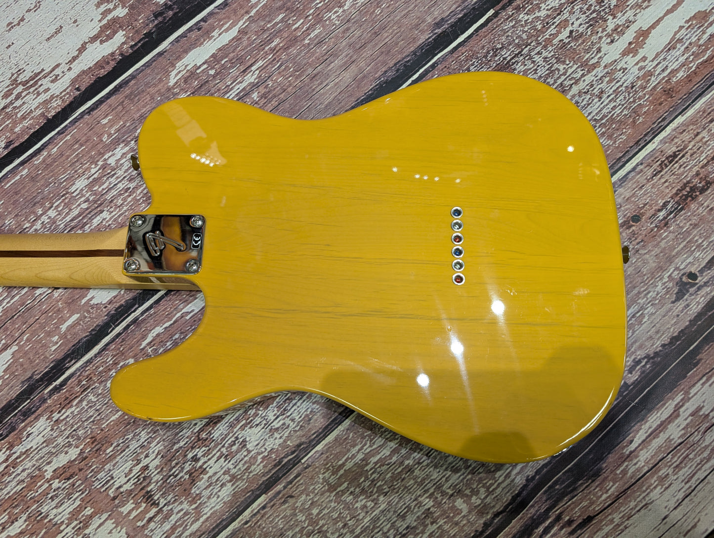 Fender Player Series (Mexican Standard) Telecaster - Butterscotch