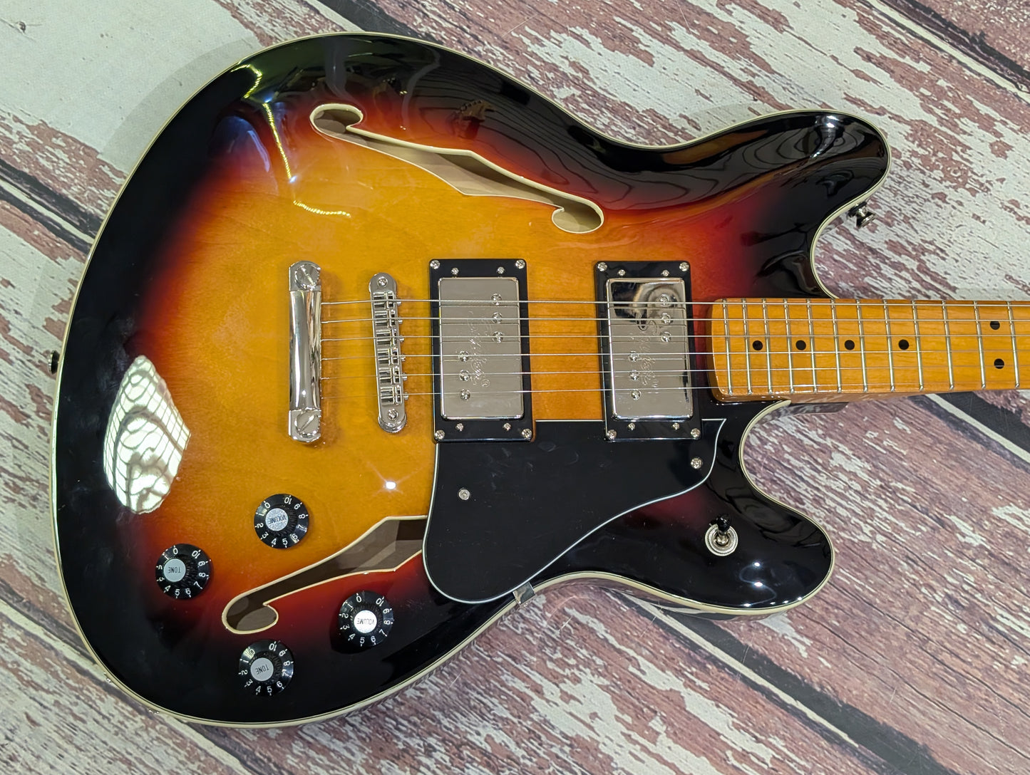 Squier Classic Vibe Starcaster