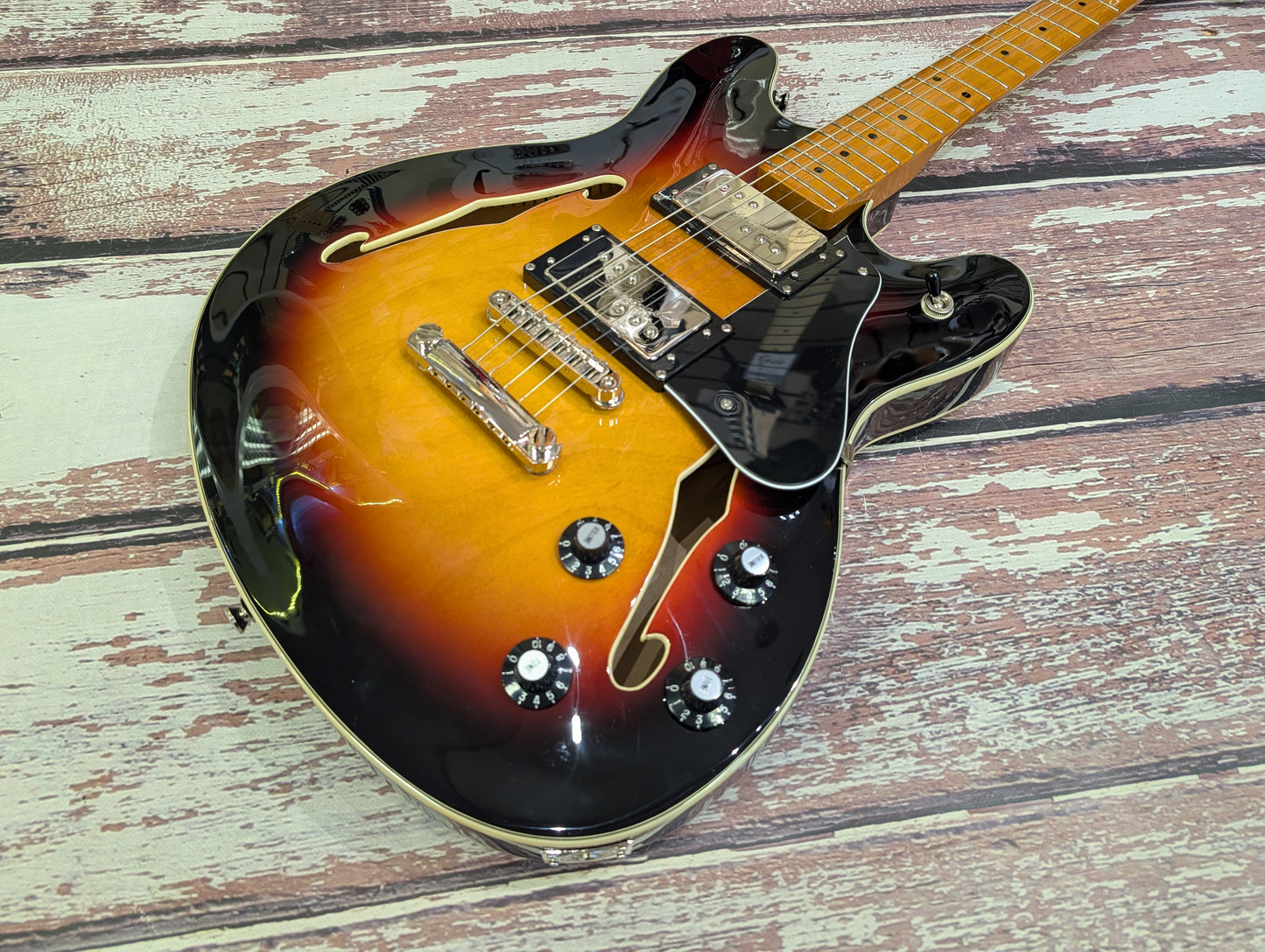 Squier Classic Vibe Starcaster