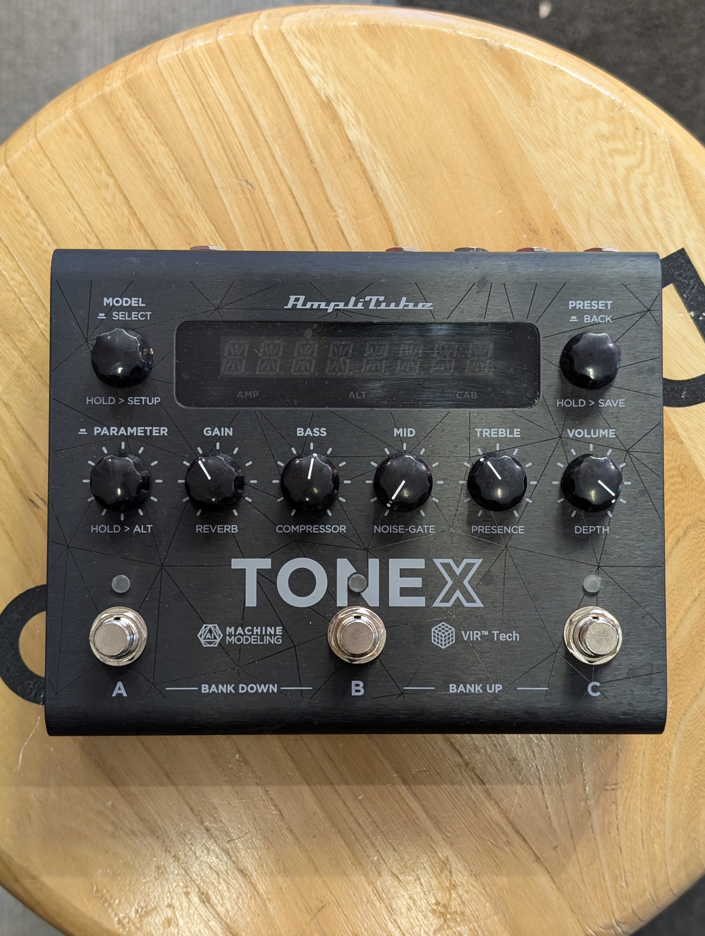 IK Multimedia ToneX Amp & Distortion Capture/Modeller (Pre-owned)