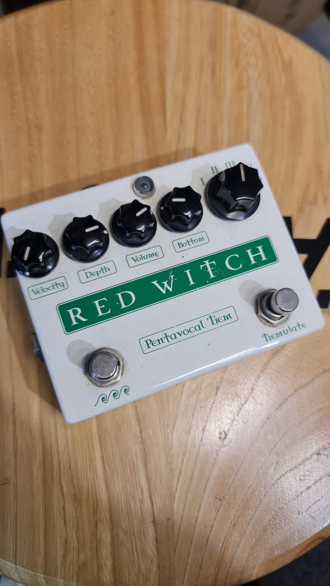 RED WITCH Pentavocal Tremoro
