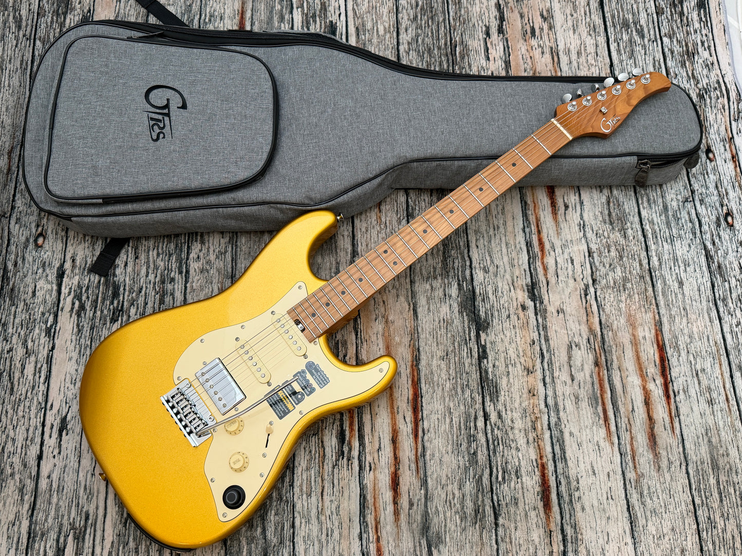 Mooer GTRS S801 Gold Roasted Maple neck Smart guitar FX loaded!
