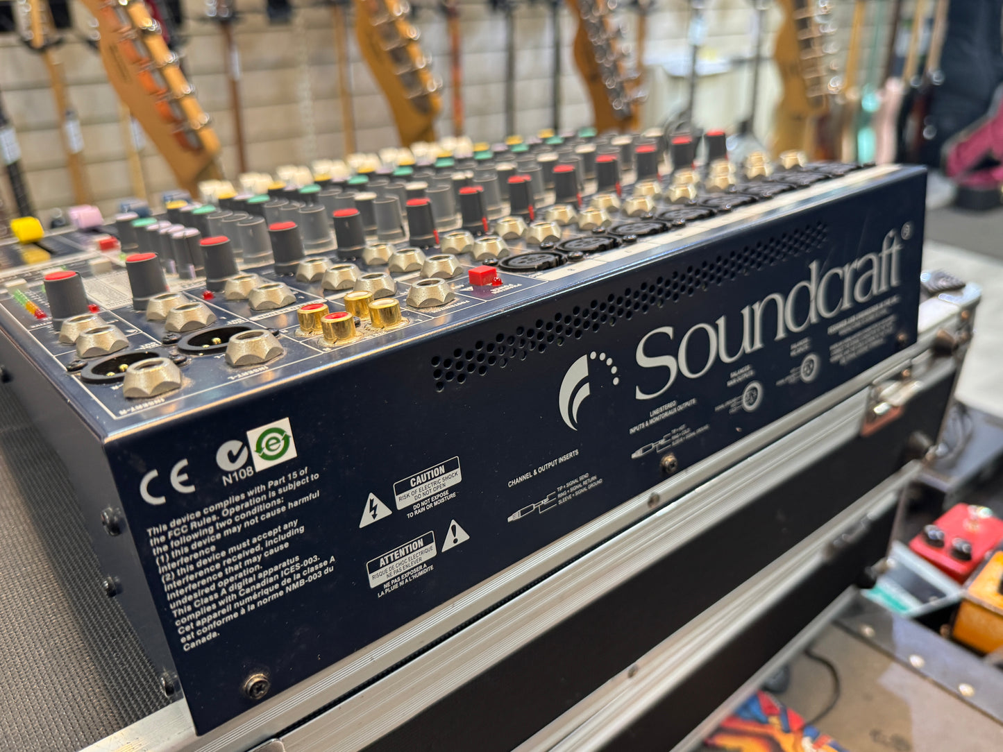 Soundcraft EFX-8 Mixer