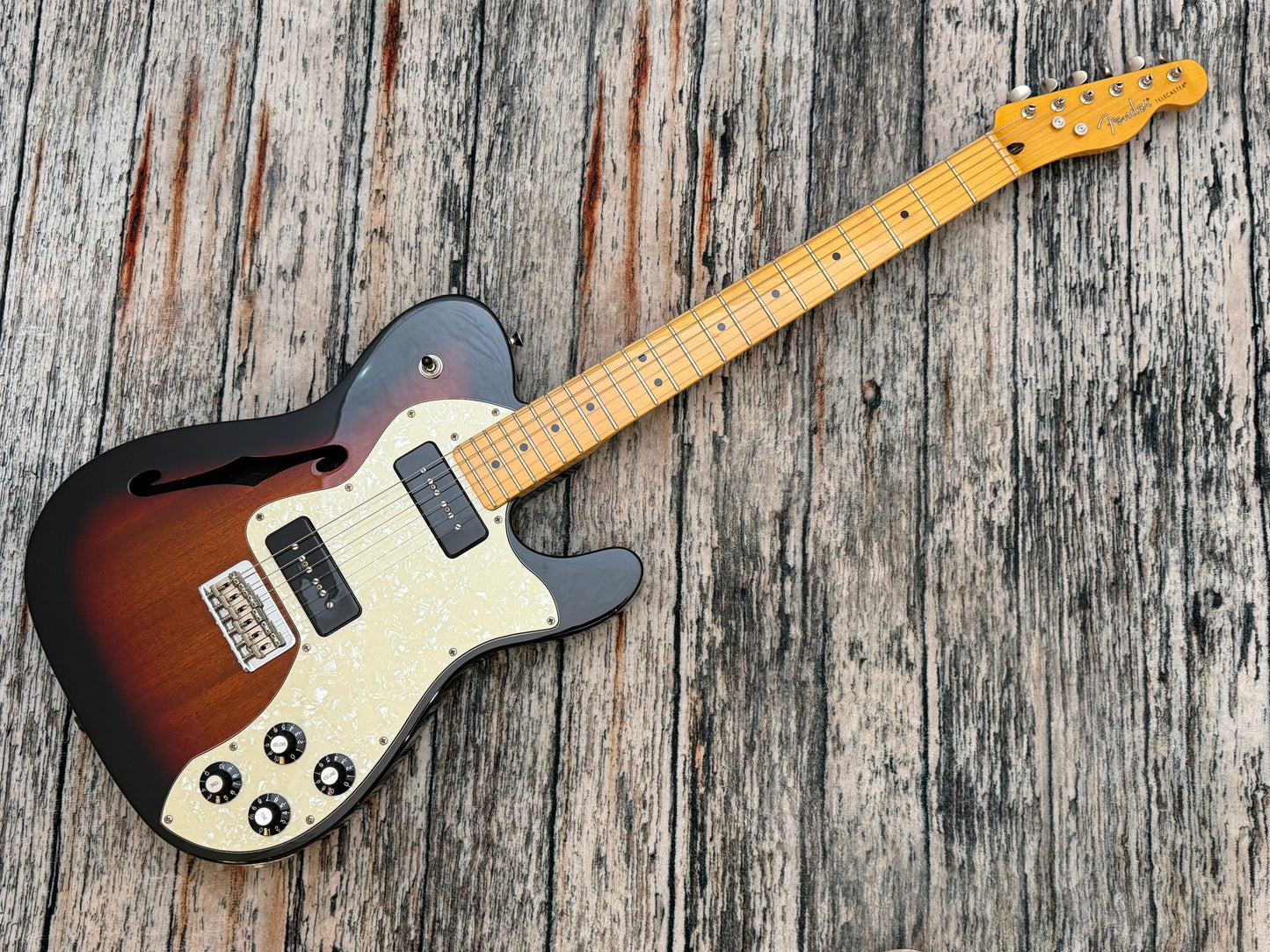 Fender Modern Player Thinline Telecaster Deluxe