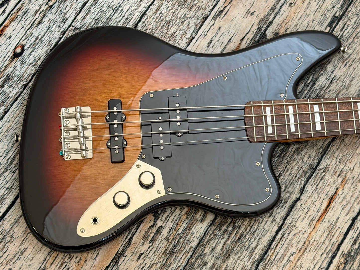 Squier Classic Vibe Jaguar Bass