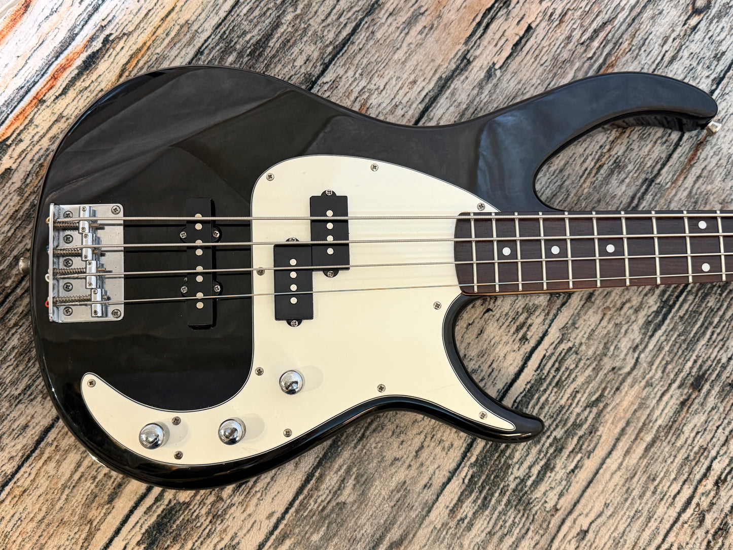 Peavey Milestone Bass