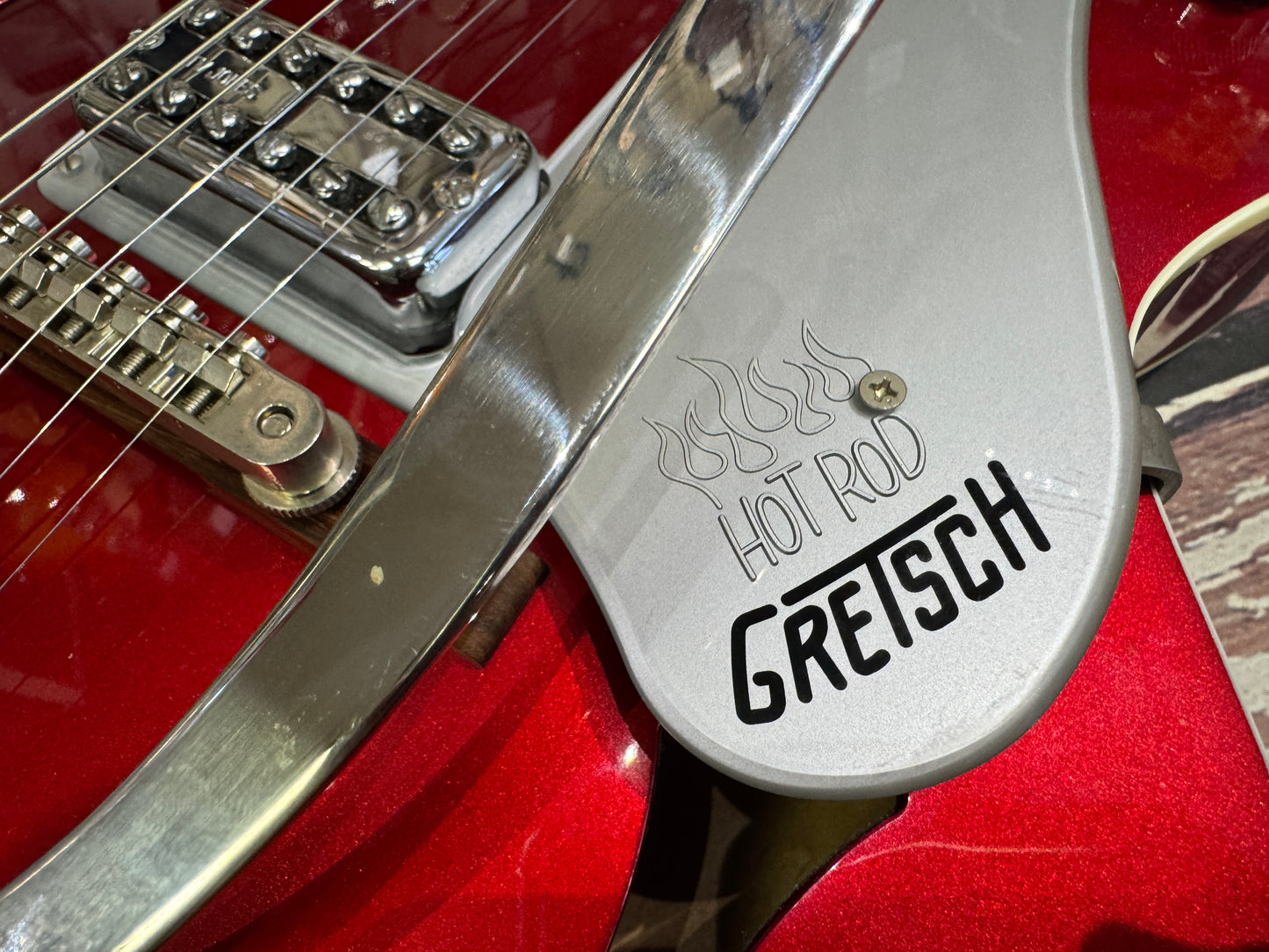 Gretsch G6120 Brian Setzer Hot Rod - Candy Apple Red