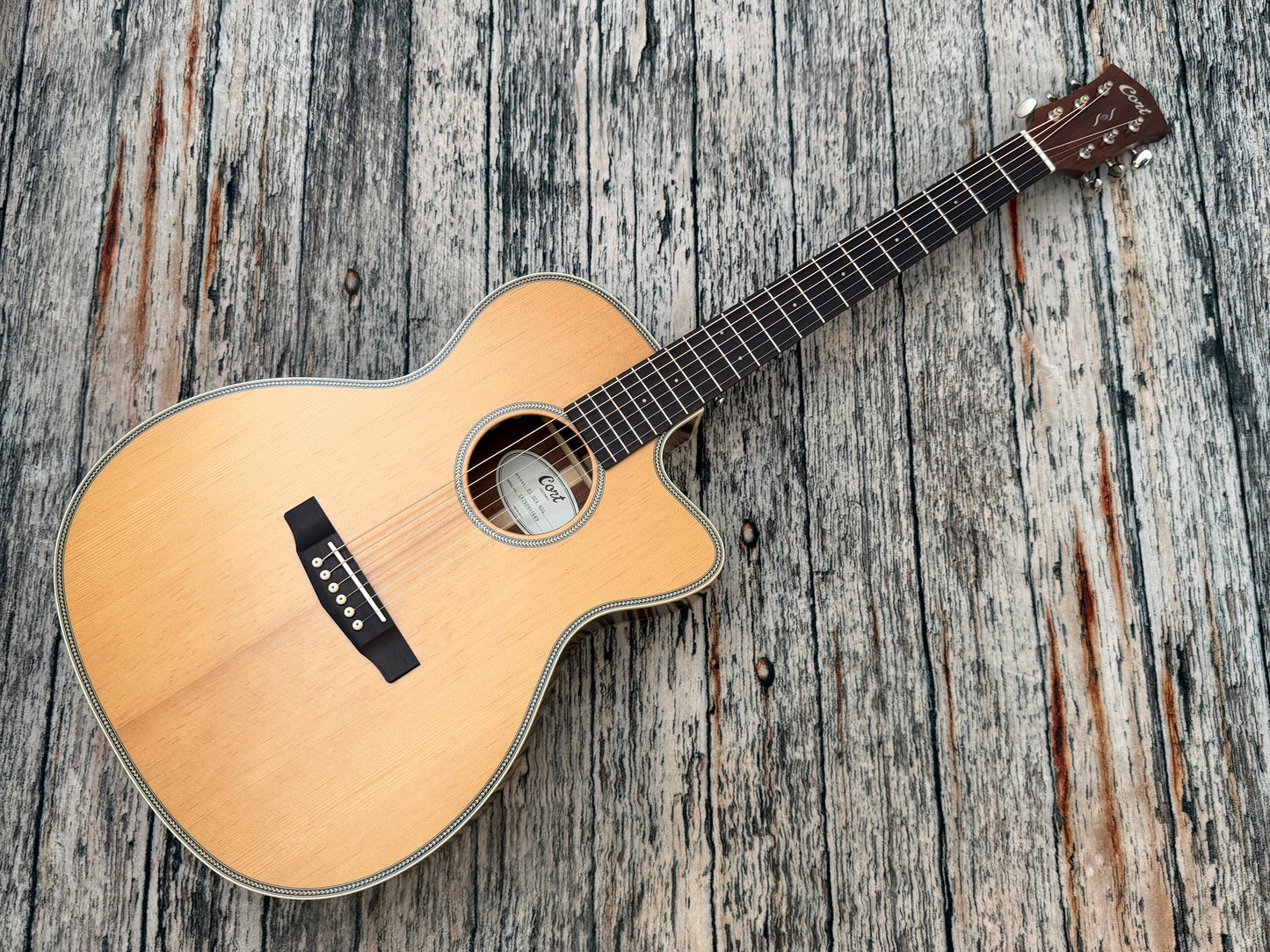 Cort Essence OC4 Natural Semi-Gloss Electro Acoustic