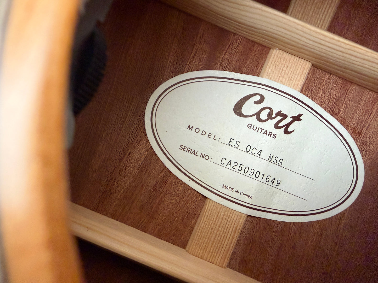 Cort Essence OC4 Natural Semi-Gloss Electro Acoustic