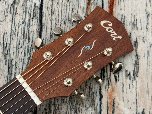 Cort Essence OC4 Natural Semi-Gloss Electro Acoustic