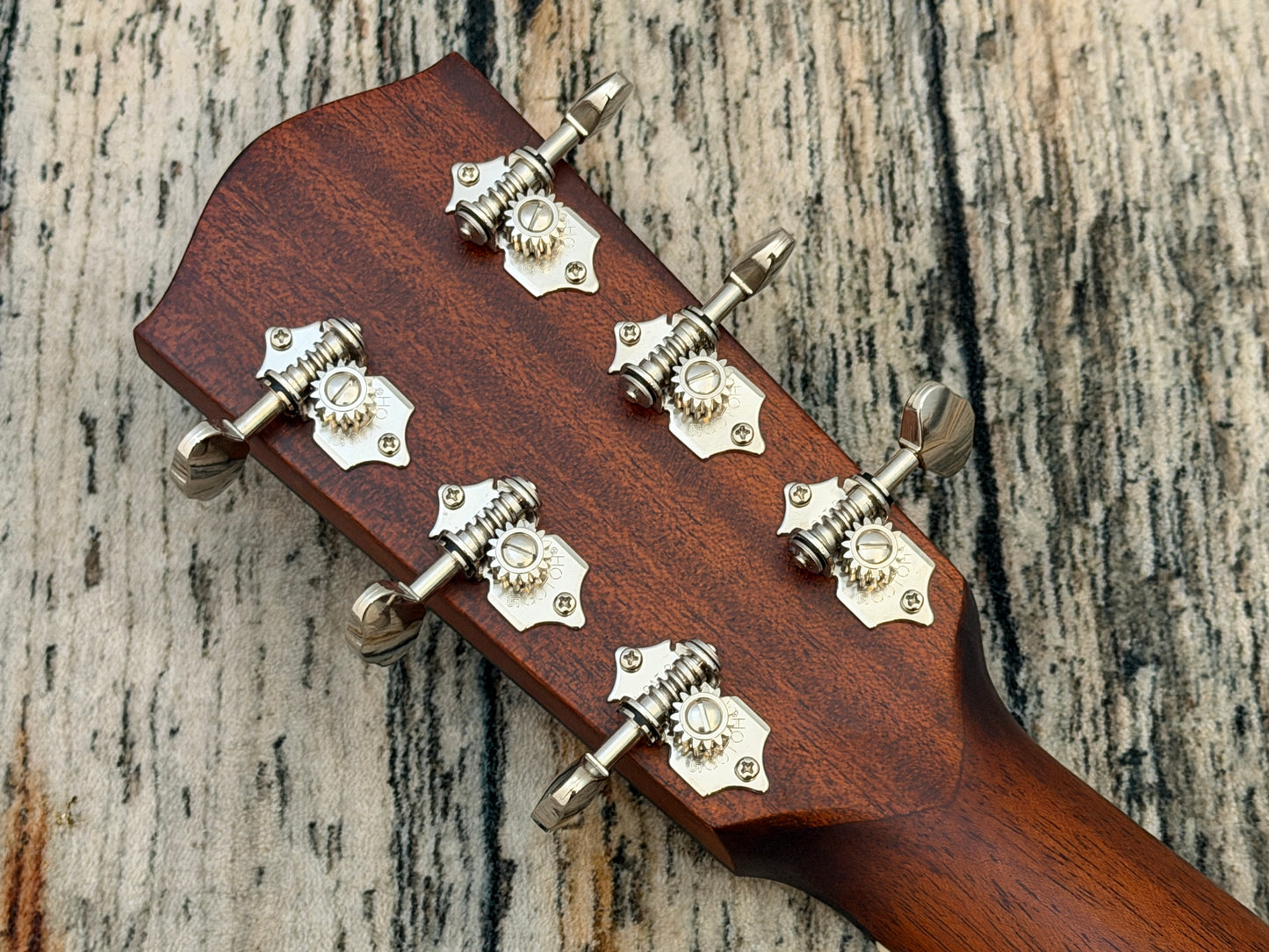 Eastman E6-LGSS All solid Acoustic & Case *B* Stock