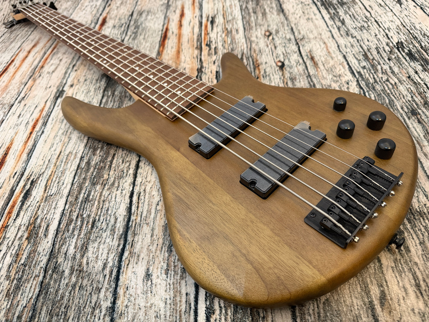 Ibanez GSR206B 6 string Gio Bass