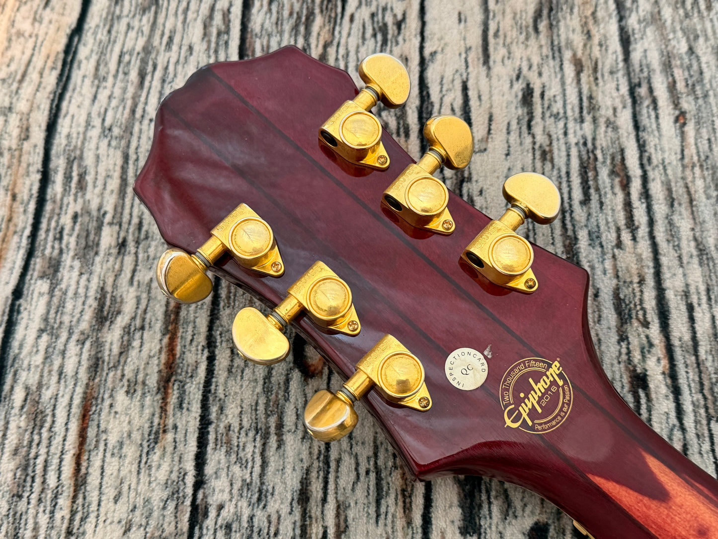 Epiphone Sheraton II - Dog o war!