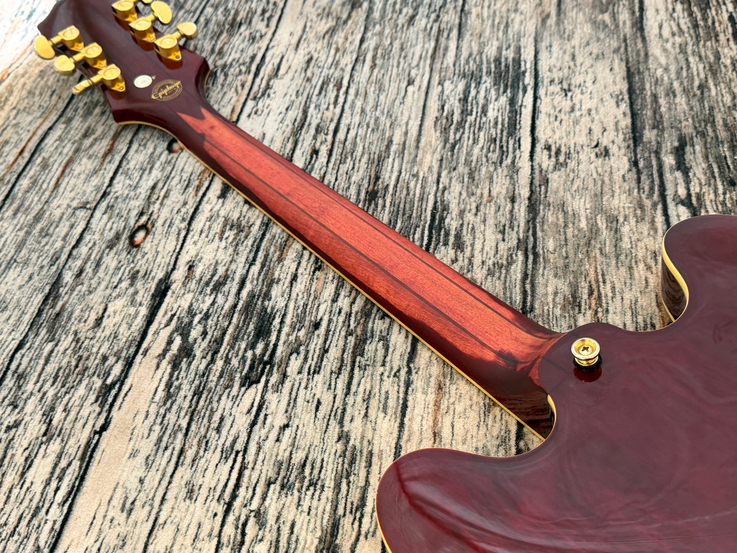 Epiphone Sheraton II - Dog o war!