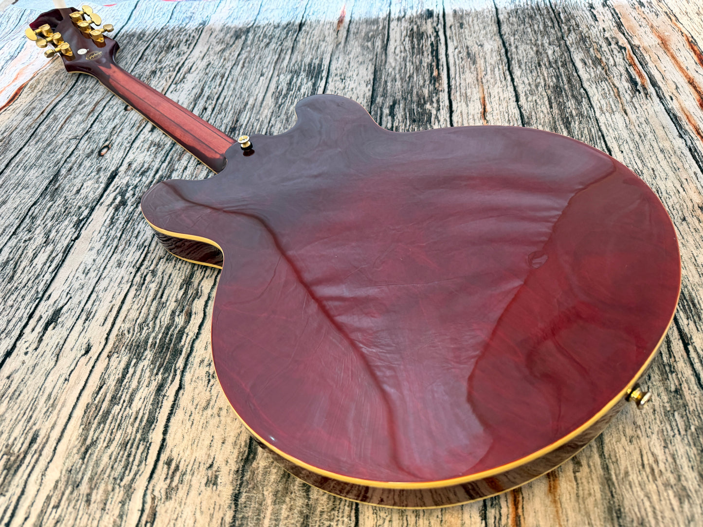 Epiphone Sheraton II - Dog o war!