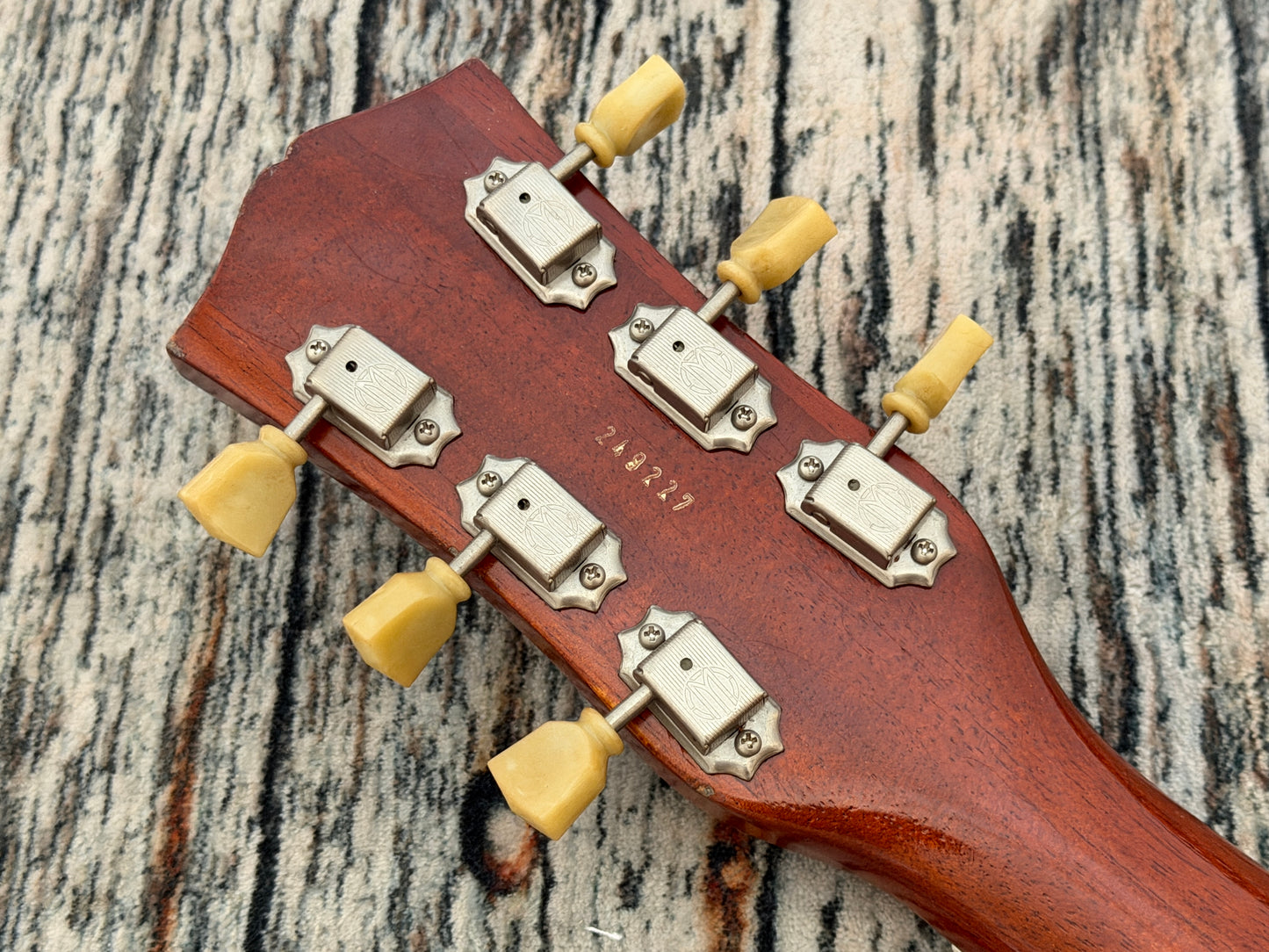 Maybach Lester '57 Aged Gold Rush "Guitar Heroes" limited edition