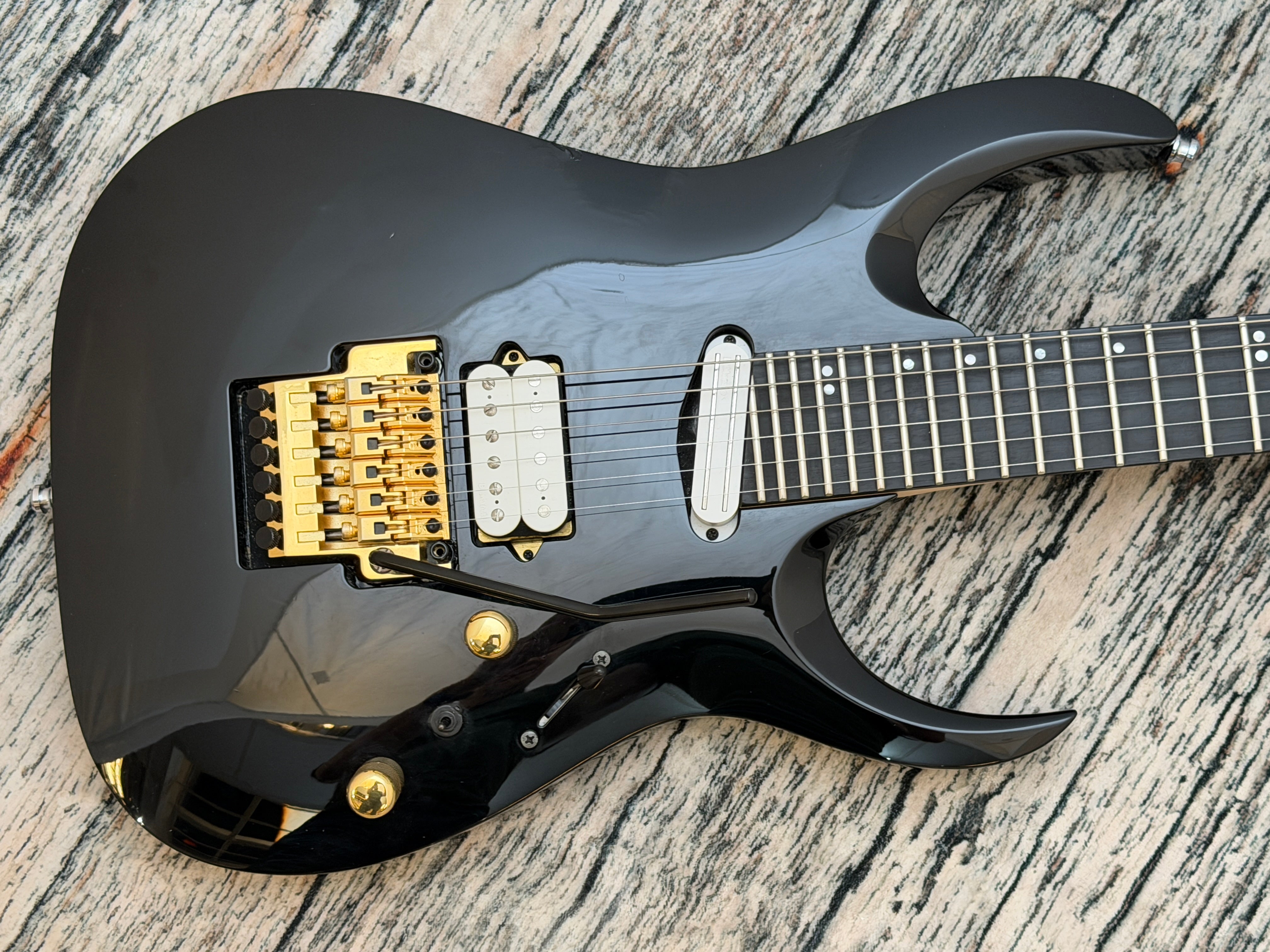 Ibanez Prestige RGA622XH Japanese with hard case - Axe design Lab