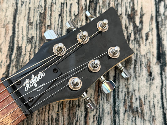 Hofner Shorty 6 sting electric guitar & bag