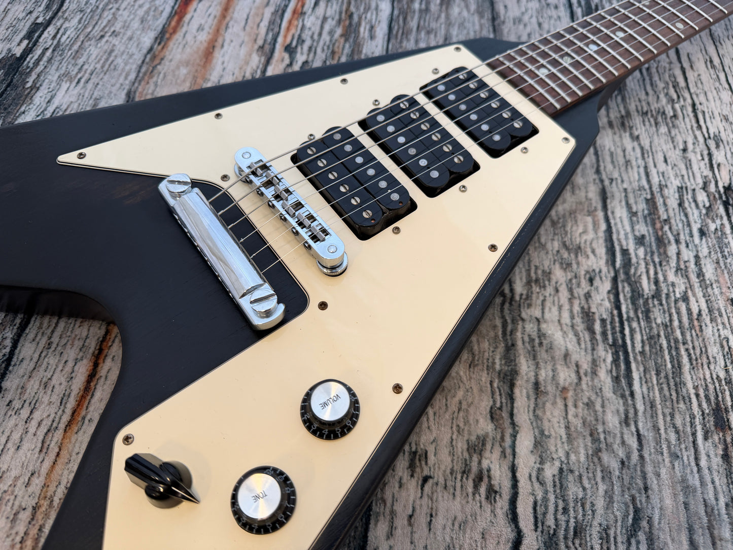 Gibson 2007 Flying V3 faded ebony with Gibson bag