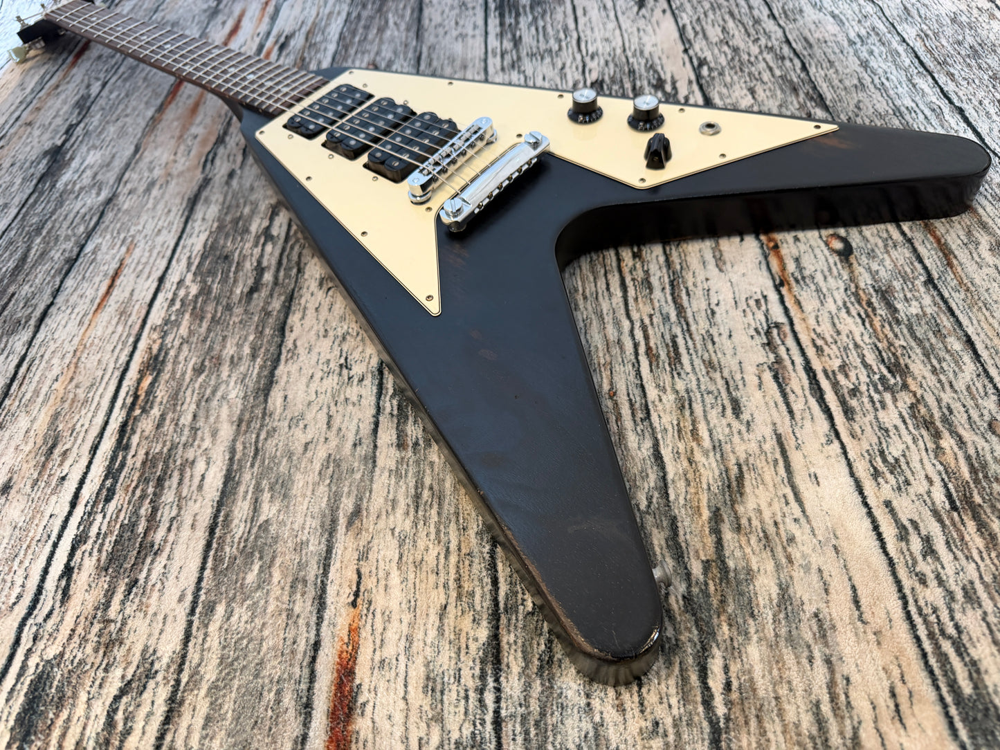 Gibson 2007 Flying V3 faded ebony with Gibson bag