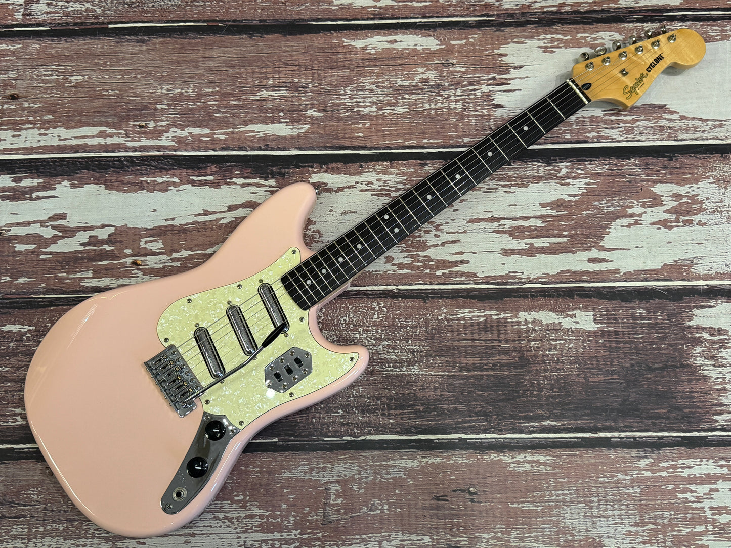 Squier Cyclone Paranormal - Shell Pink, modified