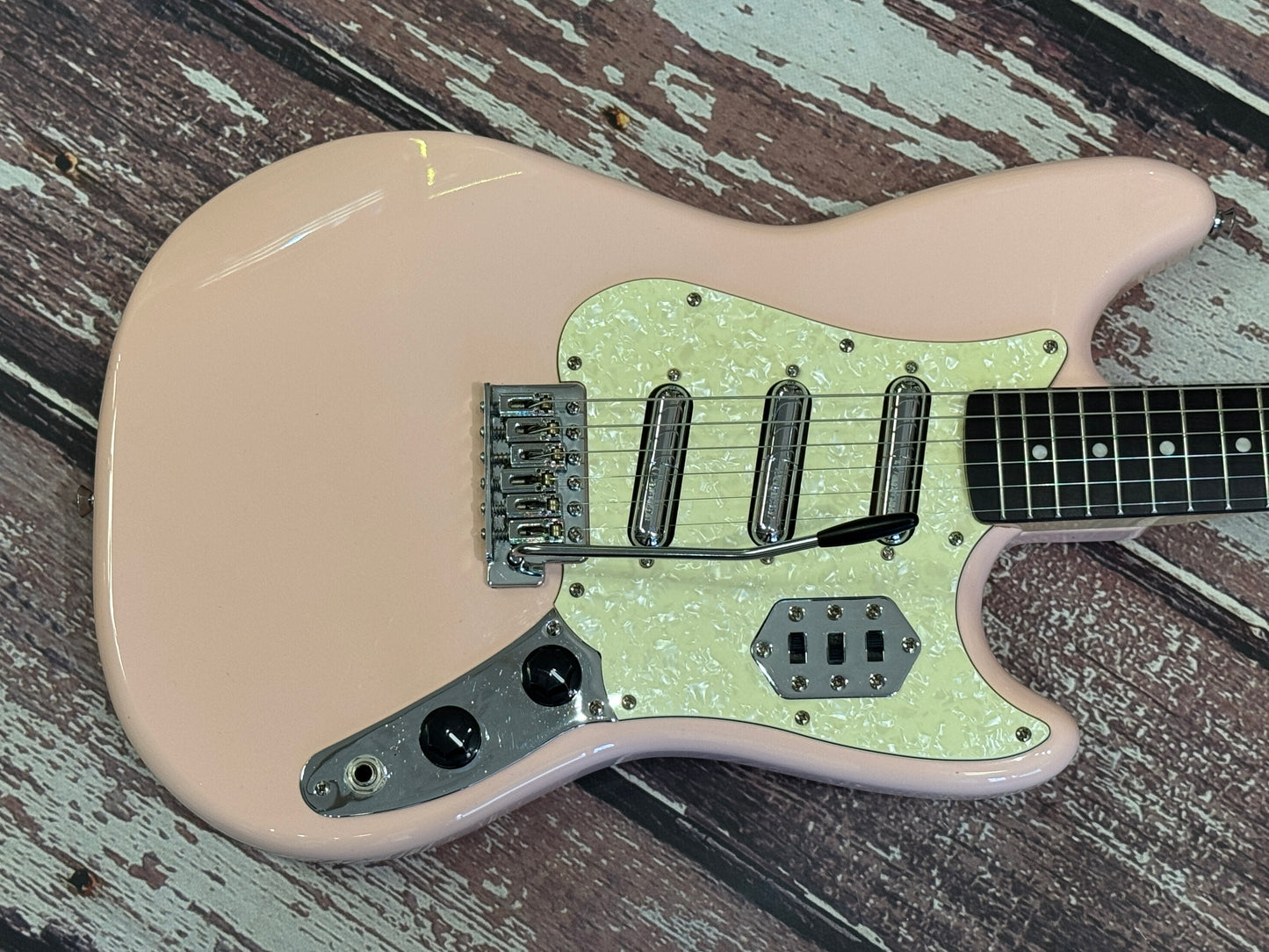 Squier Cyclone Paranormal - Shell Pink, modified