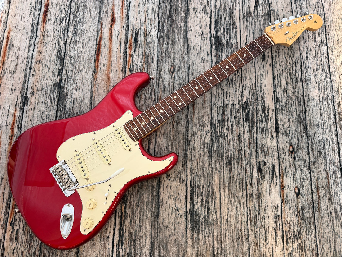 Fender USA 2017 Standard Stratocaster Candy Apple Red, Case & paperwork